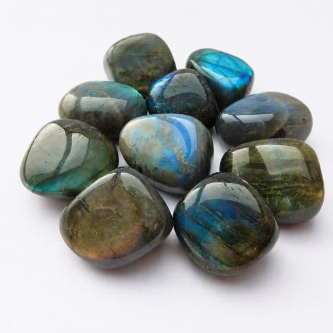 Labradorite rough stone — view 3