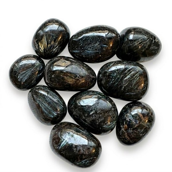 Astrophillite rough stone — view 3